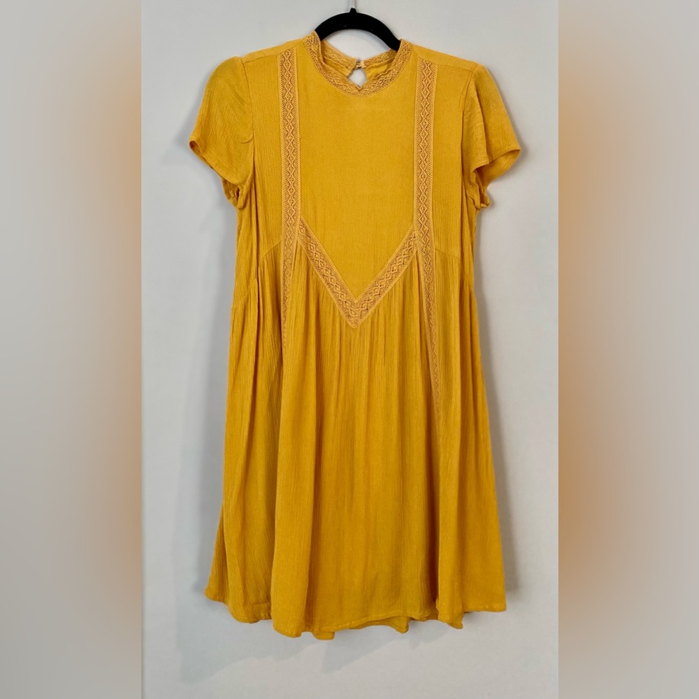 Blue rain size small (S) mustard yellow sun dress with lace detail